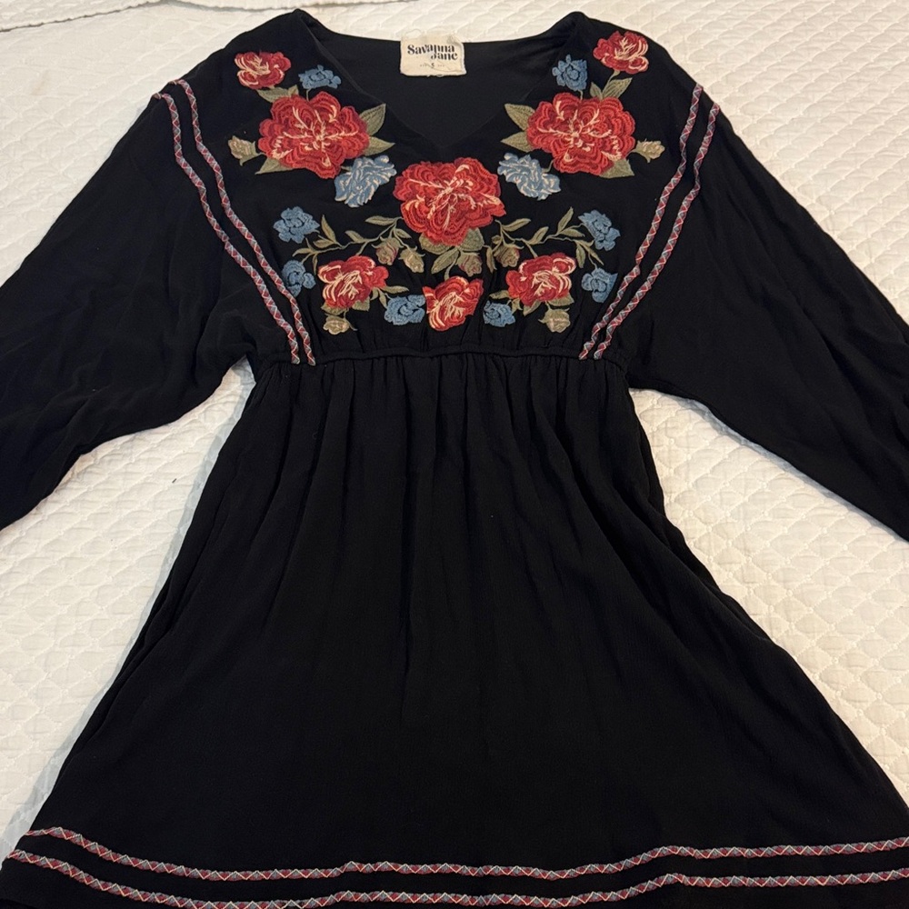 Savanna Jane Black Top with Raw-Edge Label